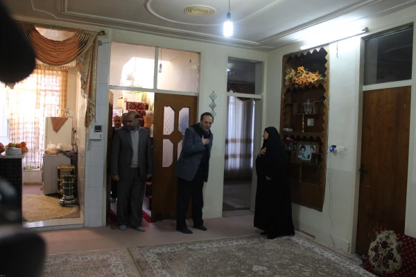 دیدار آقای دکتر مهرمحمدی با خانواده معظم شهید دانشجو-معلم علی شیروانیان