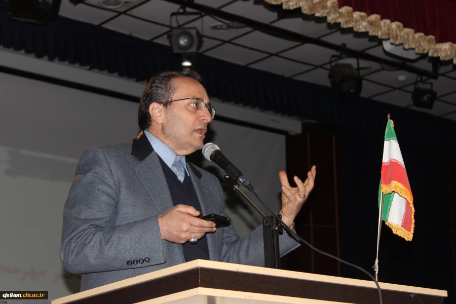 مراسم روز دانشجو با حضور سرپرست دانشگاه فرهنگیان آقای دکتر مهرمحمدی