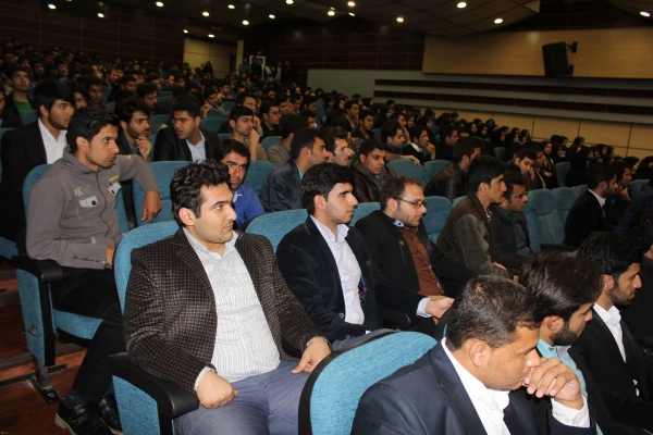 مراسم روز دانشجو با حضور سرپرست دانشگاه فرهنگیان آقای دکتر مهرمحمدی