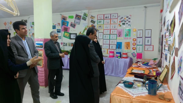 بازدید مدیریت پردیس های استان،جناب آقای دکتر شیری از نمایشگاه پژوهش و فناوری