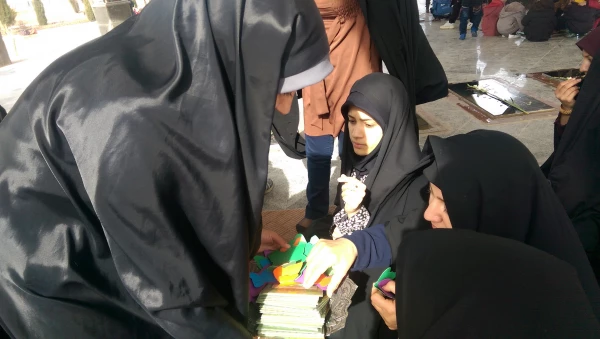 غبارروبی مزار شهدا به مناسبت ایام الله دهه فجر