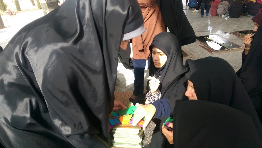 غبارروبی مزار شهدا به مناسبت ایام الله دهه فجر