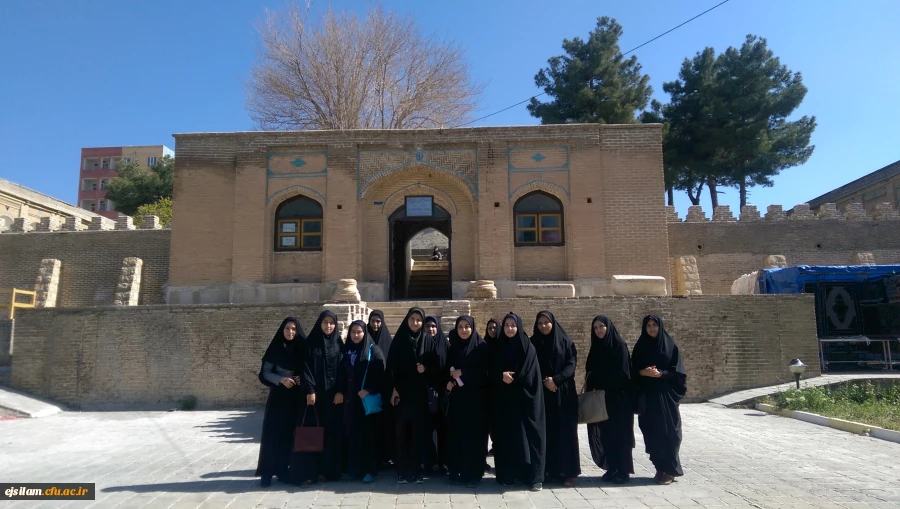 بازدید از قلعه والی و نمایشگاه هفته زن