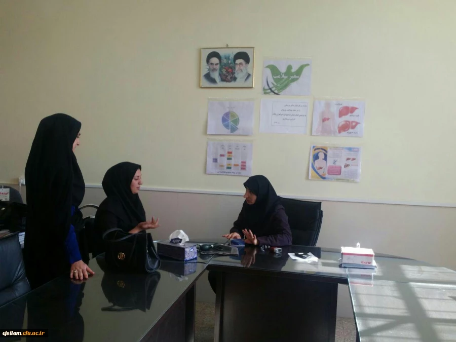 دعوت از پزشک جهت معاینه سلامت جسمی دانشجویان به مناسبت هفته بهداشت و روان