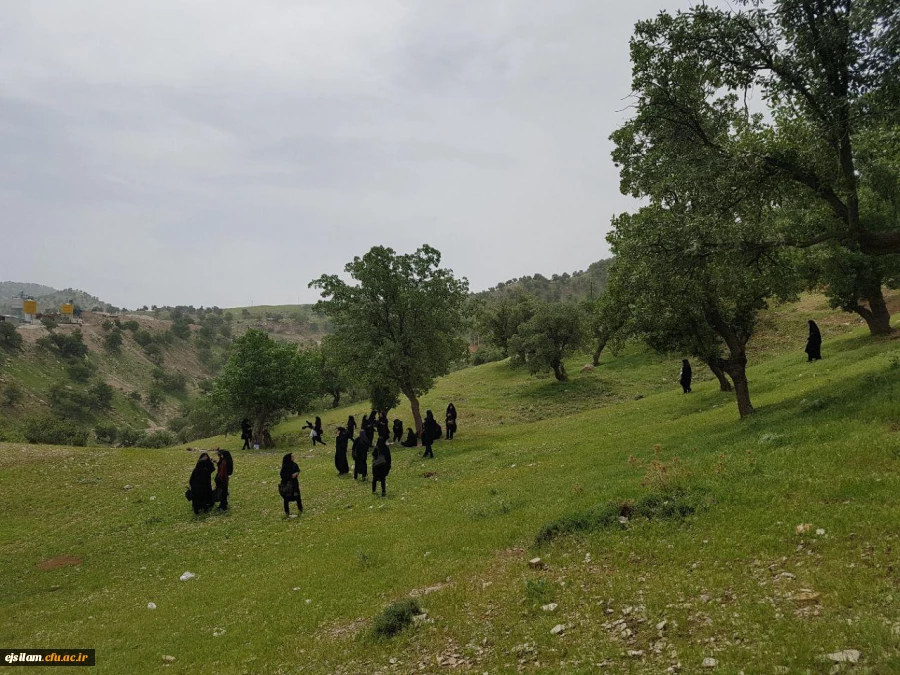 اردوی یک روزه اساتید و دانشجویان پردیس به مناسبت هفته آموزش و بزرگداشت مقام معلم