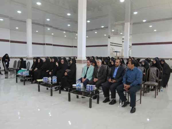 برگزاری نشست هم اندیشی و بررسی تحلیل وضعیت آموزشی در پردیس امام جعفر صادق(ع)