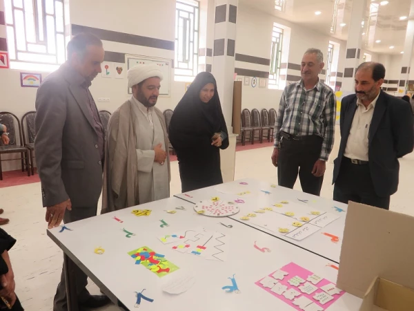 نمایشگاه دستاوردهای علمی و پژوهشی اساتید و دانشجویان پردیس امام جعفر صادق(ع)