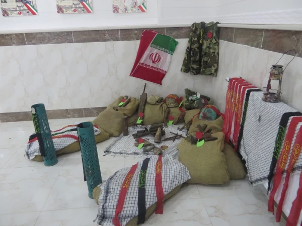 نمایشگاه پاسداشت مقام والای امام راحل (ره)و روز مقاومت دزفول
