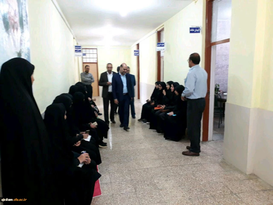 بازدید مهندس بیرانوند مدیر کل آموزش و پرورش استان ایلام از روند مصاحبه داوطلبان و قدر دانی از عوامل مصاحبه