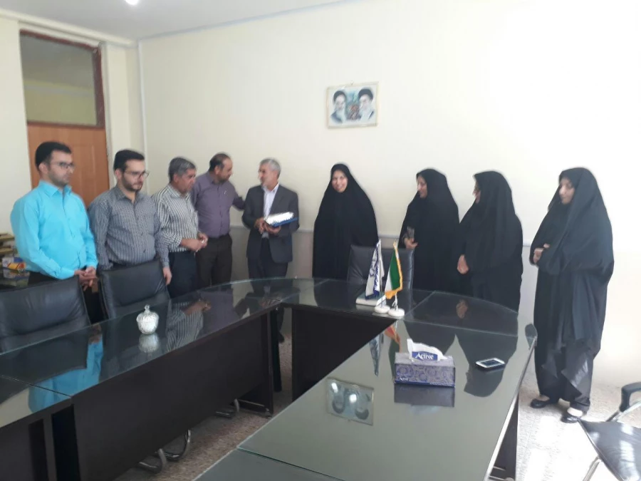 مراسم تجلیل از خدمات صادقانه کارمند بازنشسته  دانشگاه فرهنگیان  استان ایلام پردیس امام جعفر صادق(ع)،جناب آقای عبدالله لطفی نیا