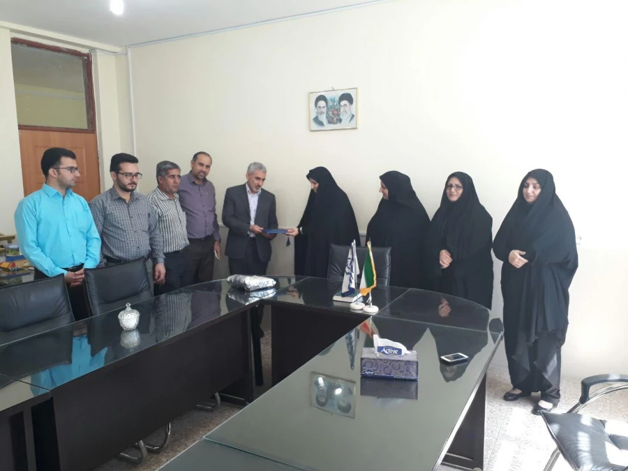 مراسم تجلیل از خدمات صادقانه کارمند بازنشسته  دانشگاه فرهنگیان  استان ایلام پردیس امام جعفر صادق(ع)،جناب آقای عبدالله لطفی نیا