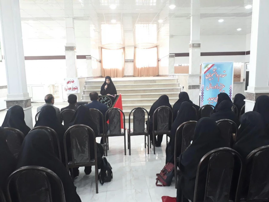 برگزاری جلسه توجیهی دانشجو معلمان جدیدالورود توسط مسئولین پردیس امام جعفر صادق( ع):