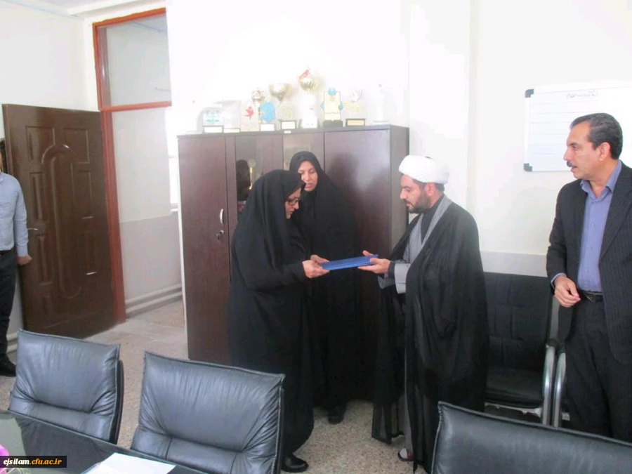 مراسم تودیع و معارفه سرپرست معاونت آموزشی، فرهنگی و پژوهشی پردیس امام جعفر صادق(ع)