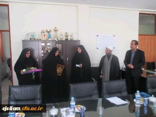 ‍ با حضور مسئولین دانشگاه فرهنگیان استان برگزار شد:
تودیع و معارفه سرپرست معاونت آموزشی، فرهنگی و پژوهشی