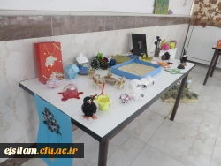 نمایشگاه دست سازه های دانشجو معلمان