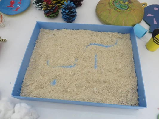 نمایشگاه دست سازه های دانشجو معلمان