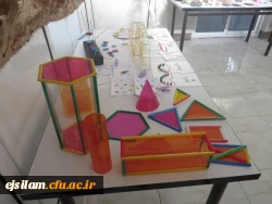 نمایشگاه دست سازه های دانشجو معلمان