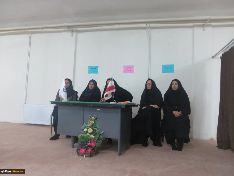 برگزاری جلسه توجیهی ویژه دانشجویان ورودی بهمن 1397