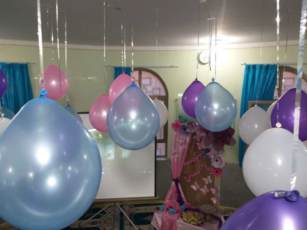 برگزاری مراسم جشن و سرور به مناسبت میلاد امام حسین(ع) در سرای دانشجویی