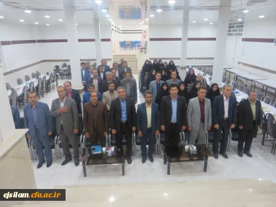 دهه سرآمدی آموزش(نشست هم اندیشی وبررسی وضعیت آموزشی با حضور صاحب نظران واساتید)