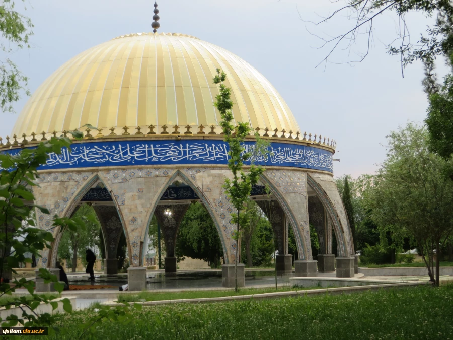 حضور دانشجومعلمان پردیس امام جعفر صادق (ع)بر سر مزار شهدای گمنام