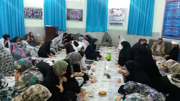 برگزاری مراسم افطاری در سرای دانشجویی پردیس امام جعفر صادق(ع)