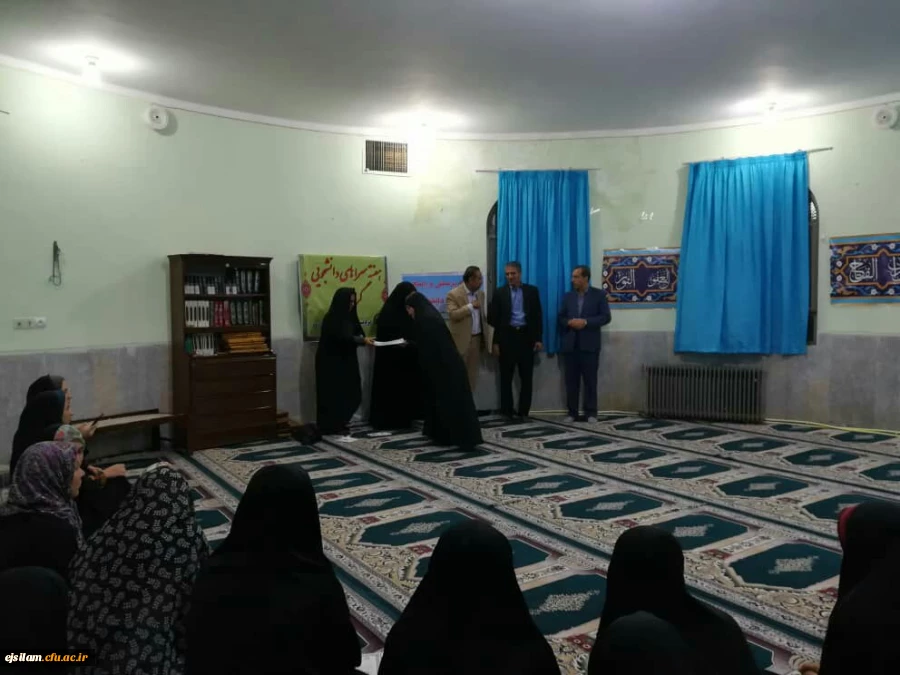 جلسه پرسش و پاسخ دانشجویان با مسئولین دانشگاه