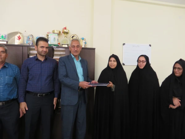 مراسم تجلیل از همکار بازنشسته پردیس امام جعفر صادق(ع)