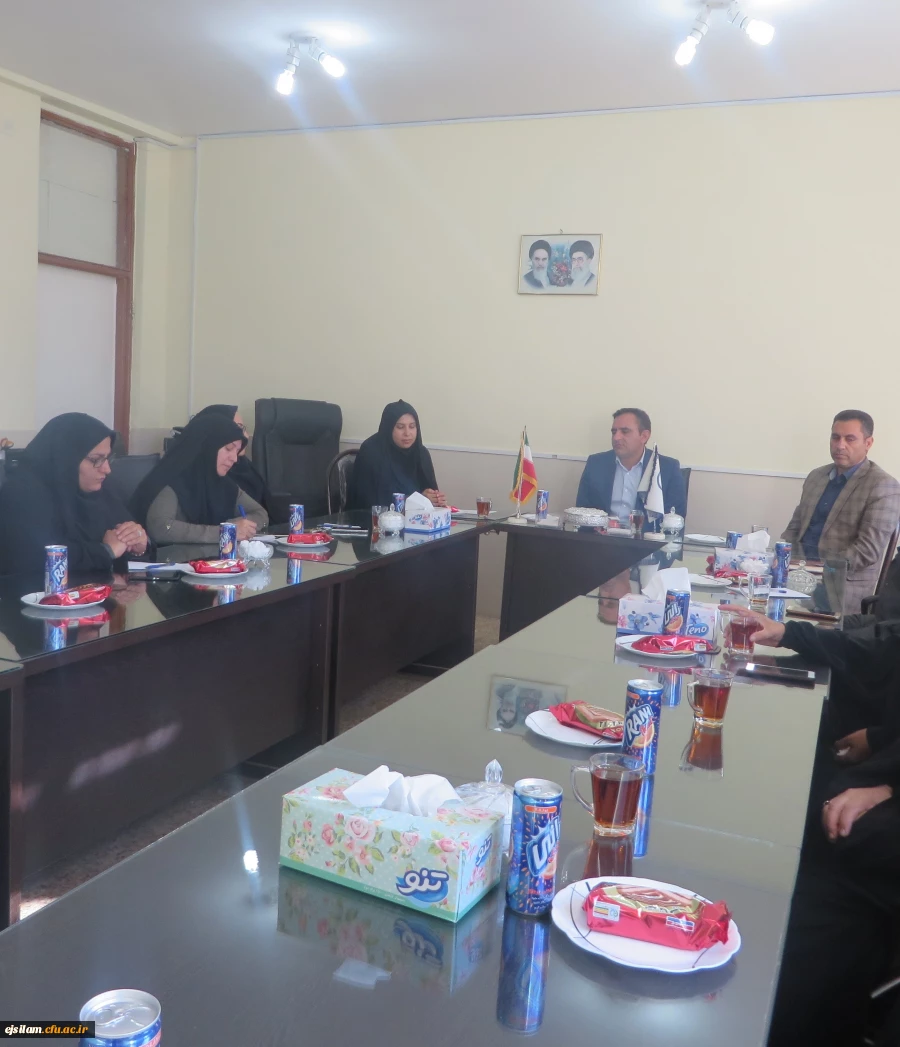 دیدار صمیمانه سرپرست جدید مدیریت امور پردیس های استانی با کارکنان پردیس امام جعفر صادق(ع)