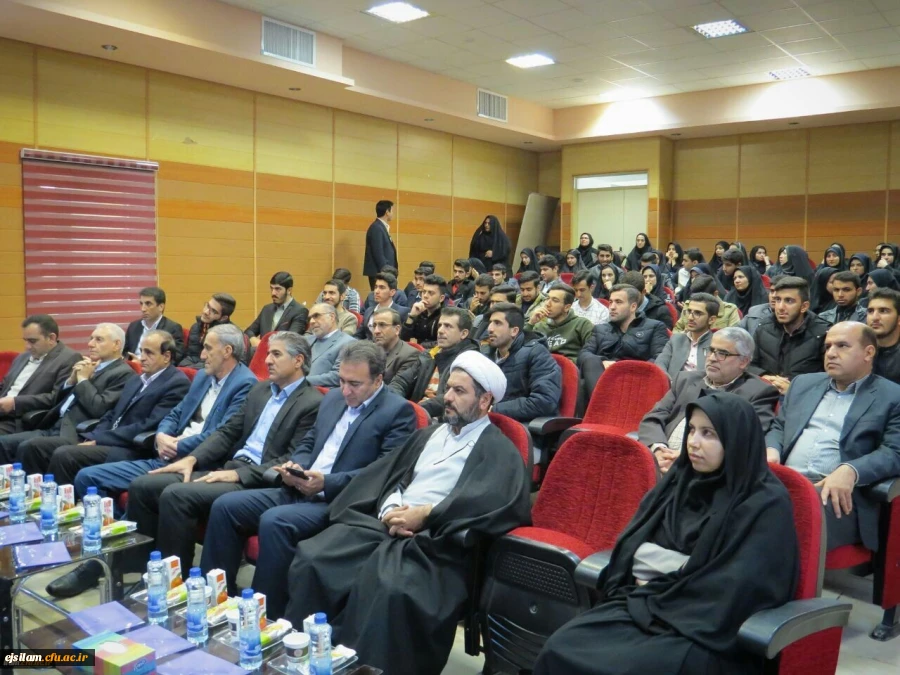 آیین گرامیداشت هفته پژوهش و تقدیر از پژوهشگران برتر دانشگاه فرهنگیان استان ایلام برگزار شد