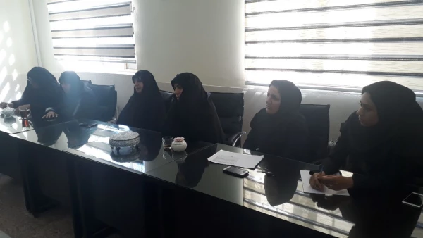 جلسه شورای پردیس همزمان با آغاز نیم سال دوم سال تحصیلی 1399-1398 برگزار شد