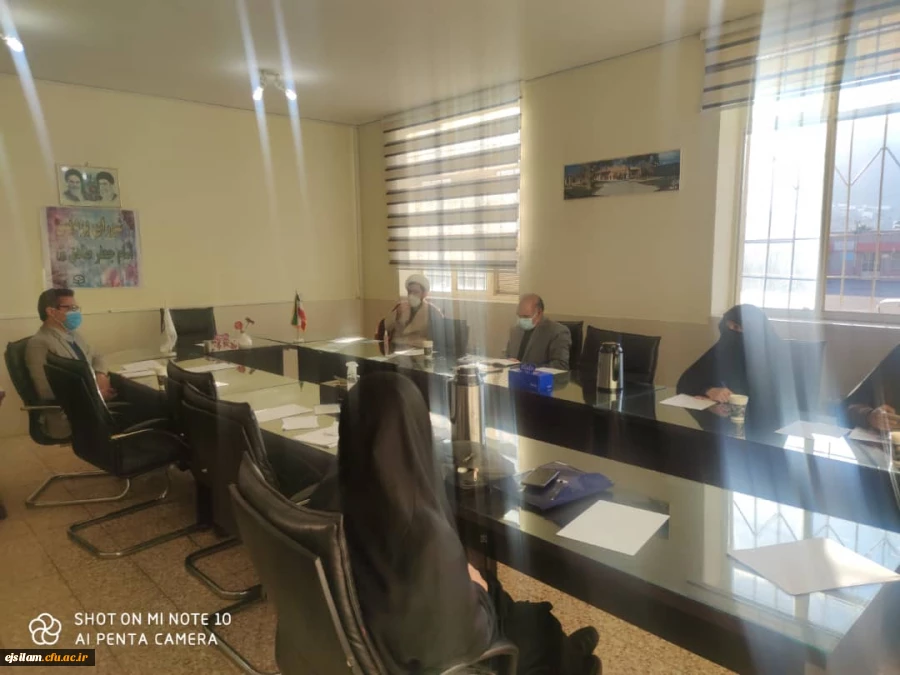 جلسه شورای پردیس همزمان با آغاز نیم سال دوم سال تحصیلی 1400-1399 برگزار شد