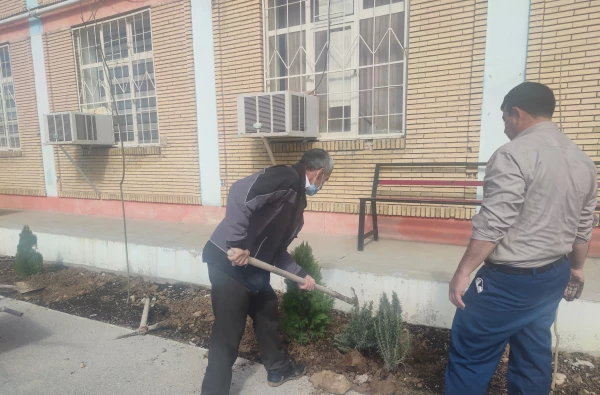 اجرای طرح ایجاد فضای سبز پردیس امام جعفر صادق(ع): به روایت تصویر