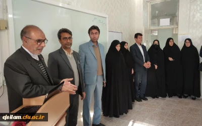 حضور مدیر کل آموزش و پرورش ایلام جناب آقای دکتر درویشی و سرپرست مدیریت امور پردیس های دانشگاه فرهنگیان جناب آقای دکتر پیری و هیئت همراه، در جمع دانشجو معلمان پردیس امام جعفر صادق(ع) بمناسبت  16 آذر « روز دانشجو»