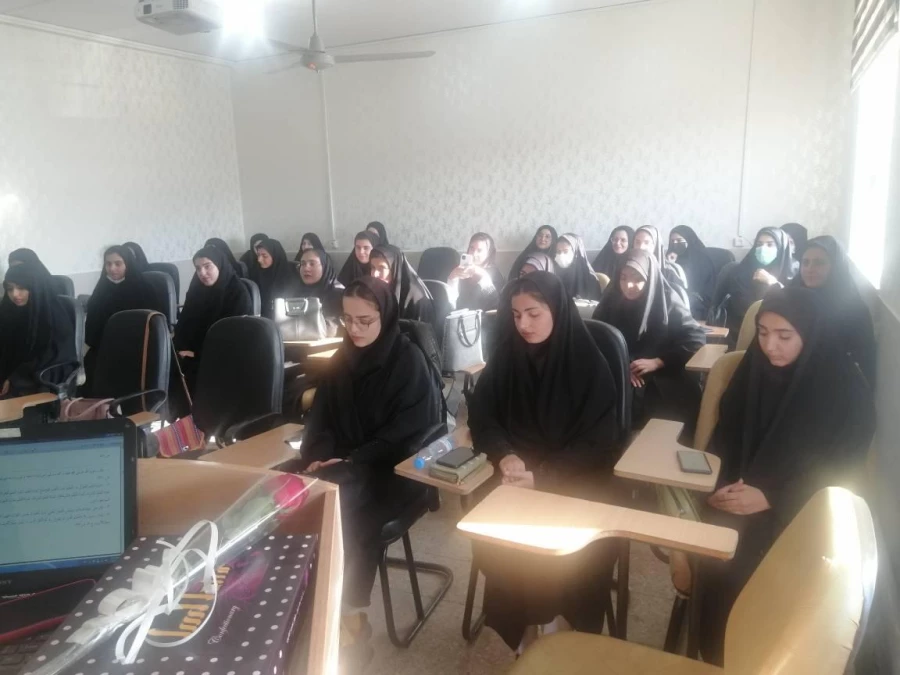 حضور مدیر کل محترم آموزش و پرورش ایلام جناب آقای دکتر درویشی و سرپرست مدیریت امور پردیس های دانشگاه فرهنگیان جناب آقای دکتر پیری به همراه هیئت همراه، در جمع دانشجو معلمان پردیس امام جعفر صادق(ع) بمناسبت  16 آذر « روز دانشجو» 6