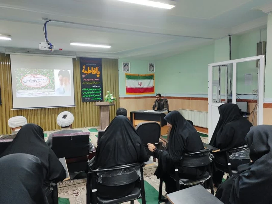 برگزاری مراسم وحدت حوزه و دانشگاه و استقبال از پیکر شهدای گمنام 4