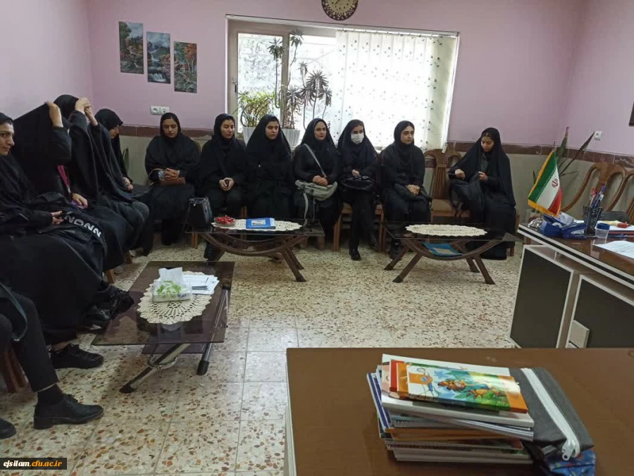 حضور دانشجو معلمان کارورزی 1 در مرکز آموزش کودکان با نیازهای ویژه (مدرسه گلها) و تشکیل کارگاه آموزشی 2