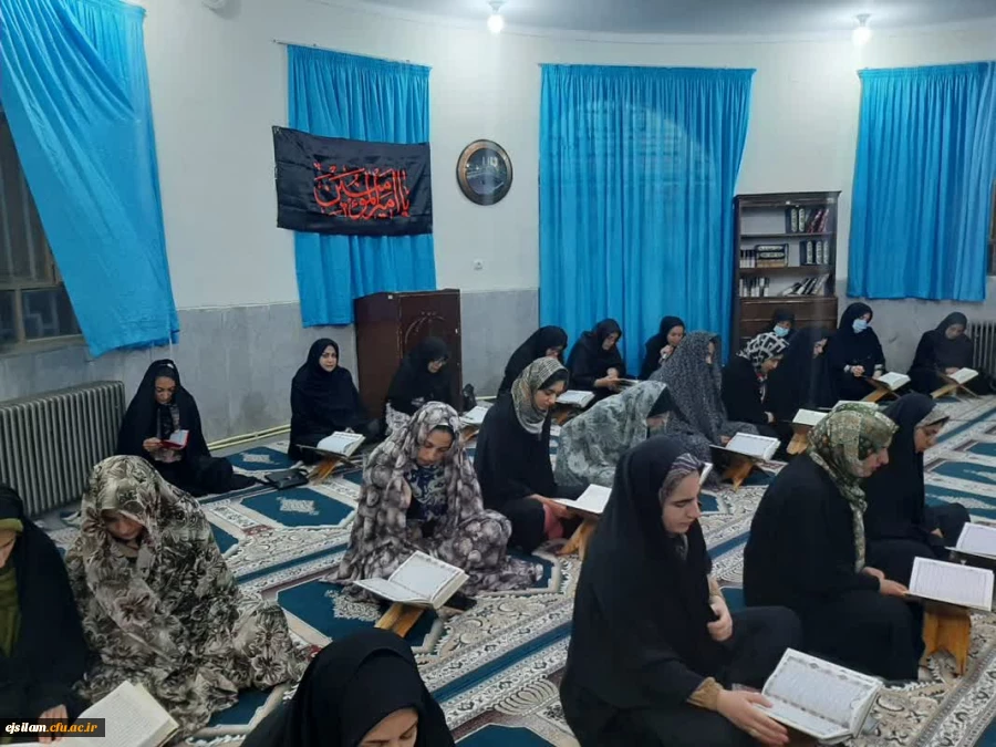  برگزاری مراسم افطار و محفل انس با قرآن در سرای دانشجویی پردیس امام جعفر صادق 3