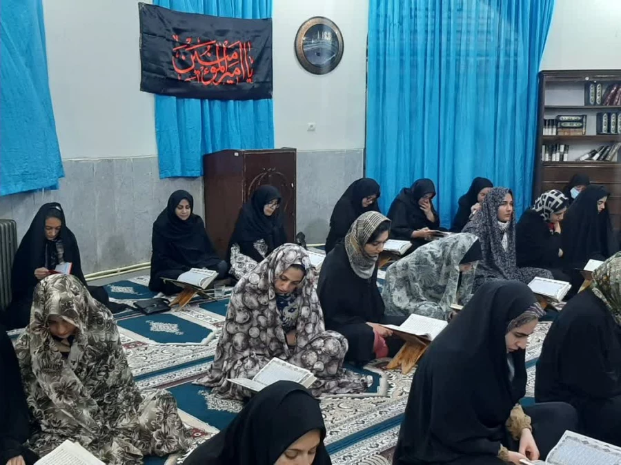  برگزاری مراسم افطار و محفل انس با قرآن در سرای دانشجویی پردیس امام جعفر صادق 5