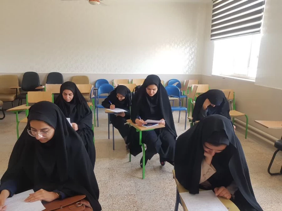 برگزاری آزمون آیین نامه آموزشی ،به مناسبت هفته سرآمدی آموزش 3