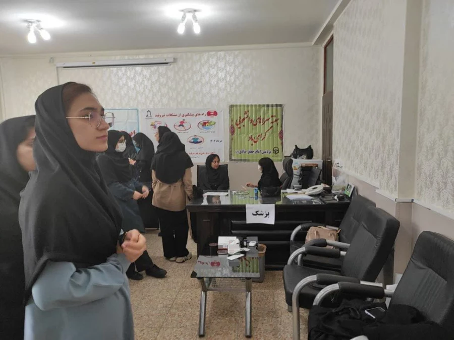 استقرار اایستگاه سلامت در پردیس امام جعفرصادق(ع)  2