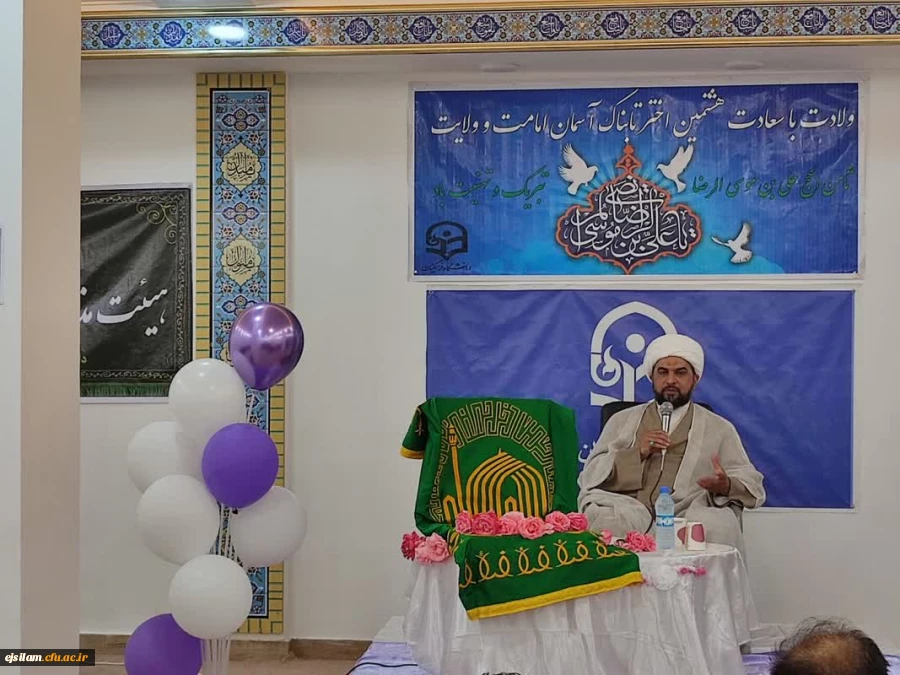 حضور خادمین رضوی همراه با پرچم سبز و متبرک امام رضا (ع) و برپایی جشن میلاد امام رضا (ع) در پردیس امام جعفر صادق(ع) 2