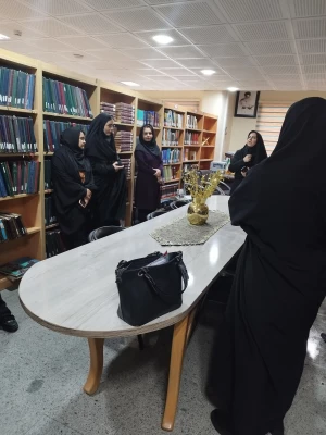 بازدید دانشجومعلمان پردیس امام جعفر صادق (ع) از کتابخانه عمومی شهر ایلام 2