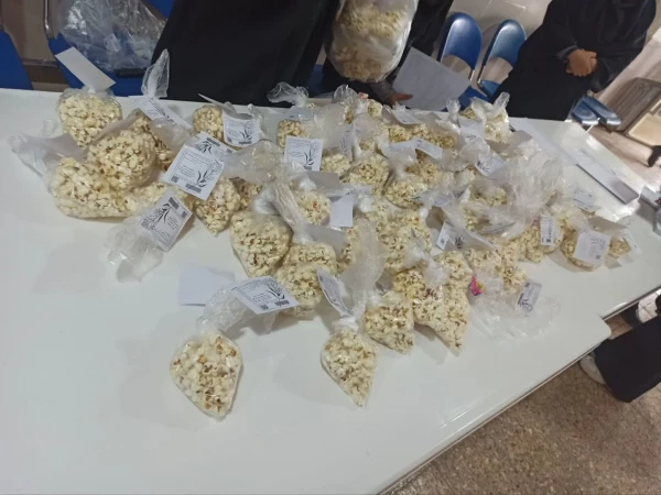 برگزاری برنامه دوشنبه های قرآنی کانون قرآن و عترت پردیس امام جعفر صادق (ع) همراه با توزیع رزق معنوی بین دانشجومعلمان 4