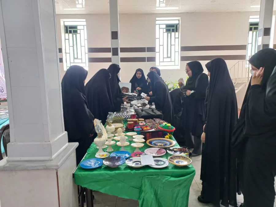 استقرار بازارچه دانشجویی در پردیس امام جعفرصادق(ع)  2