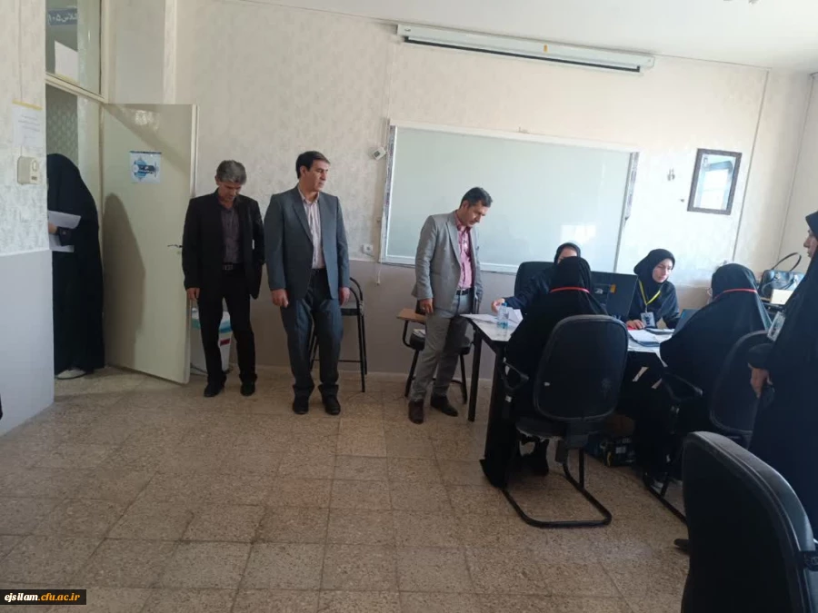 بازدید معاونت محترم توسعه و منابع انسانی اداره کل آموزش و پرورش استان ایلام  3