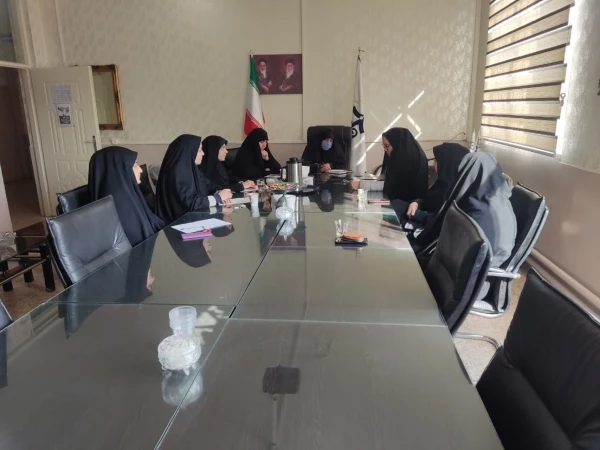 جلسه شورای پردیس امام جعفر صادق با حضور اعضای شورا در محل دفتر سرپرست محترم پردیس برگزار شد 3