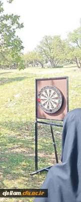 برگزاری مسابقه دارت دانشجو معلمان به مناسبت هفته سلامت در دل طبیعت