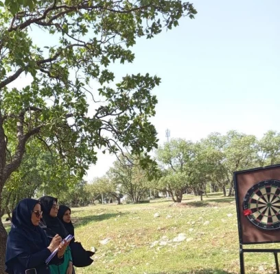 برگزاری مسابقه دارت دانشجو معلمان به مناسبت هفته سلامت در دل طبیعت 3