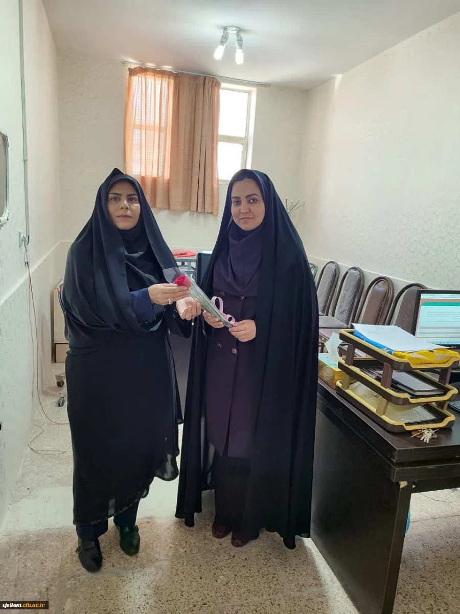 تجلیل از اساتید دانشگاه به مناسبت روز معلم
